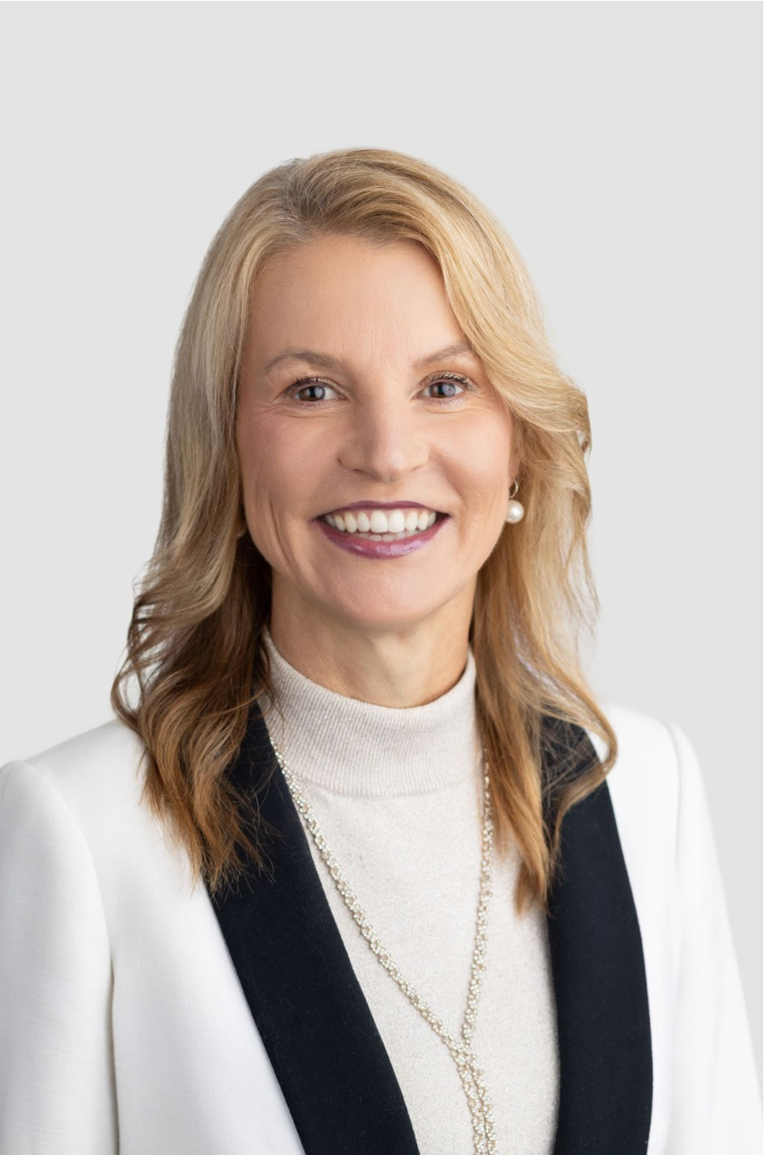 Headshot of Dr. Andrea Holmes, Ph.D. Dr. Homes is part of KANHA's ongoing doctor-formulated gummies research and development.